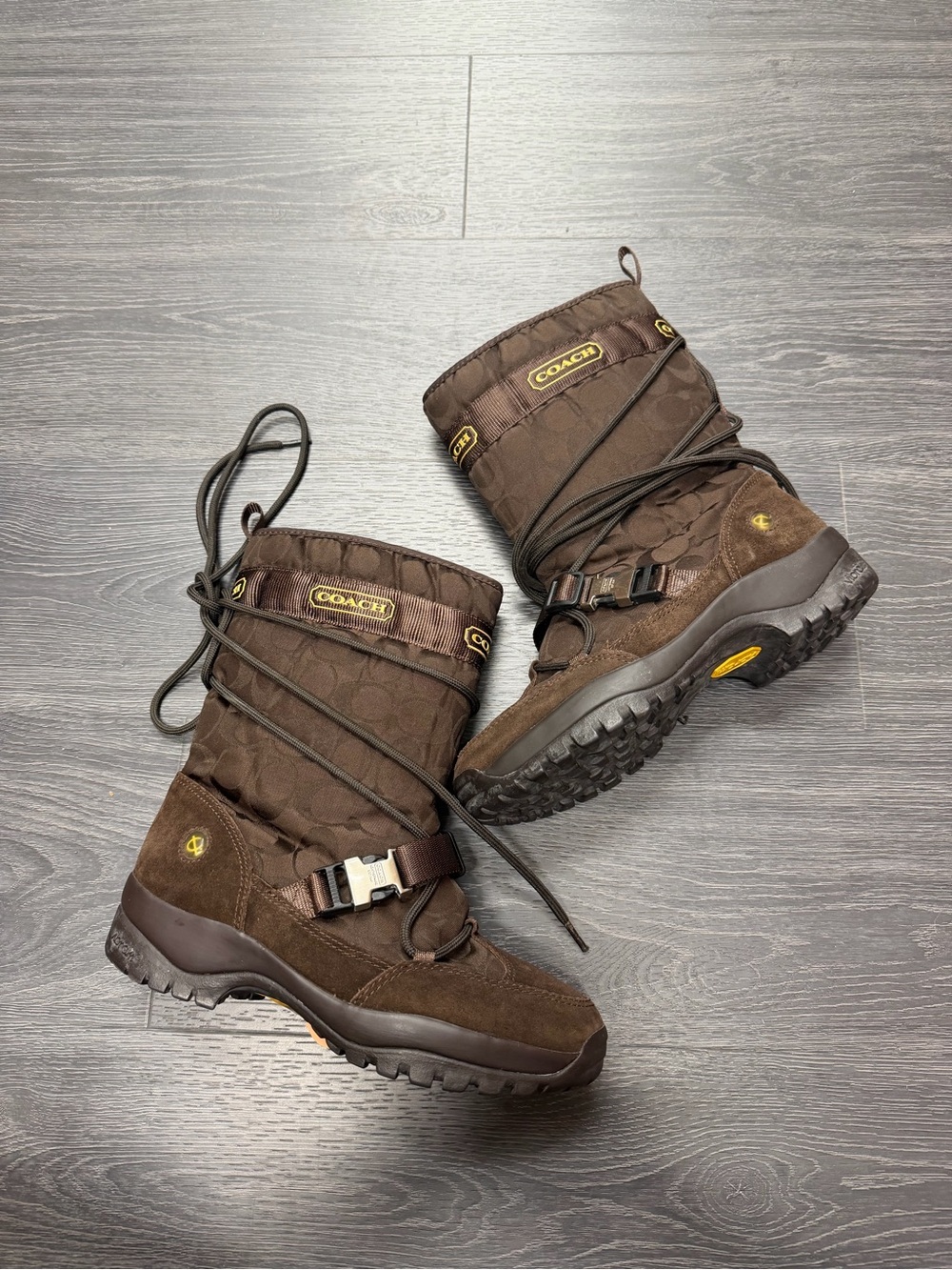 Coach Sela A7155 Signature C Brown Winter Boots Sz 8